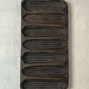 🥘 Vintage 1920 Wagner Ware Sidney Kristy Korn Kobs corn bread or muffin pan. 🥘